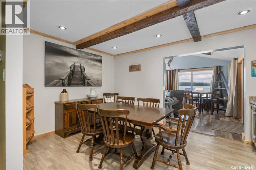 128 Jacobson DRIVE — photo 14 of 40