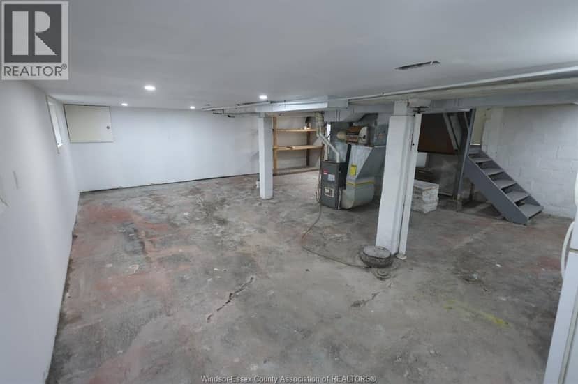 1430 Dougall — photo 17 of 19