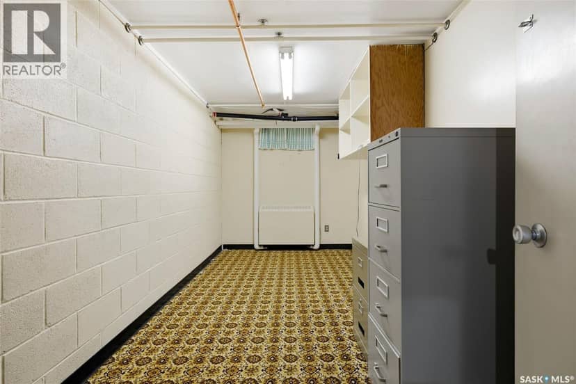 1094 Ursuline DRIVE — photo 39 of 40
