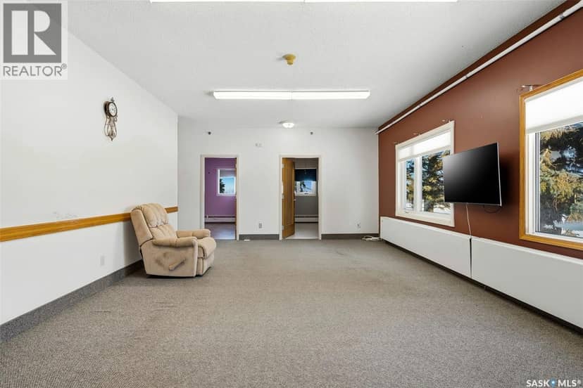1094 Ursuline DRIVE — photo 17 of 40