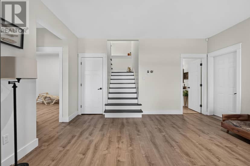 372 MacMillan Point Road — photo 38 of 40