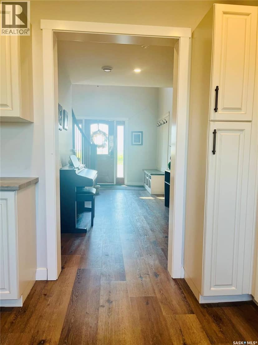 Howe Acres — photo 17 of 40