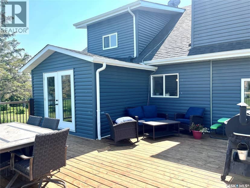 Howe Acres — photo 4 of 40
