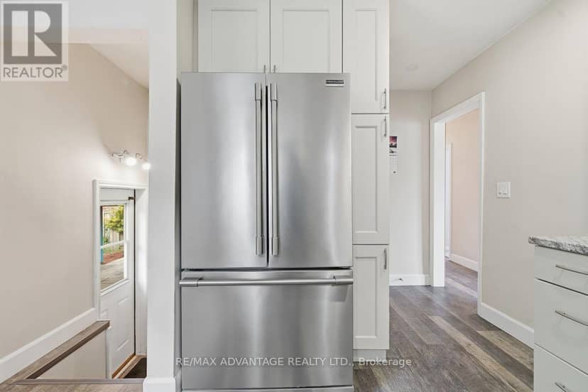 367 Brock Street — photo 13 of 37