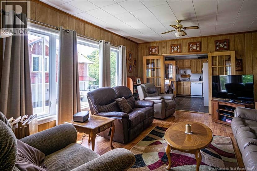 261 Main Street, Plaster Rock, photo 3