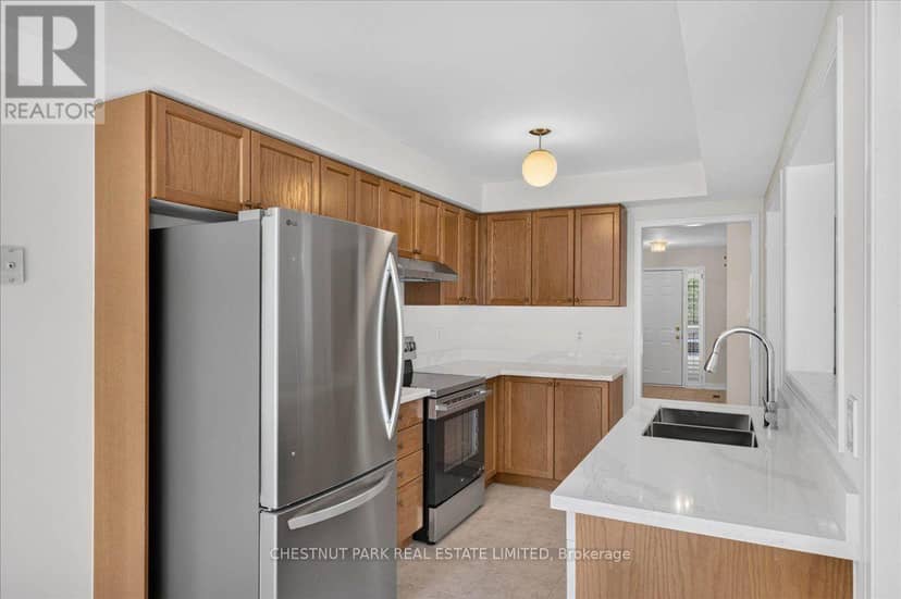 241 Banbrooke Crescent — photo 14 of 40
