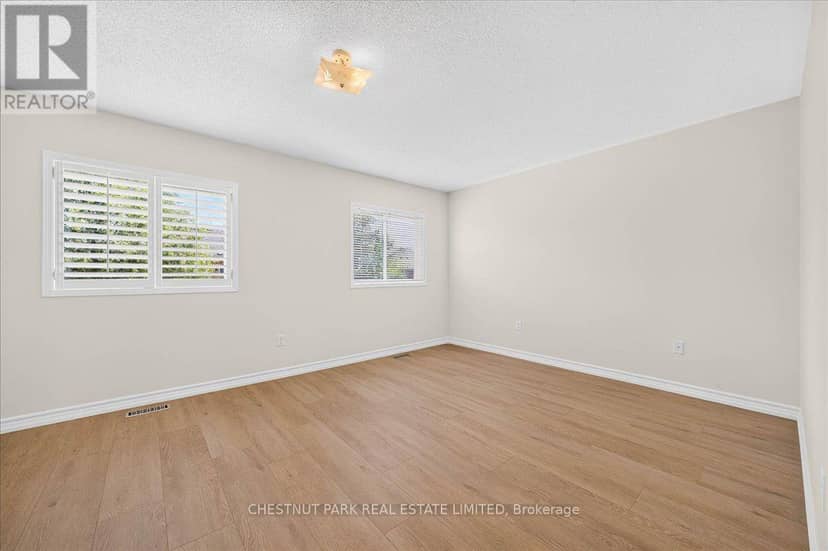 241 Banbrooke Crescent — photo 18 of 40