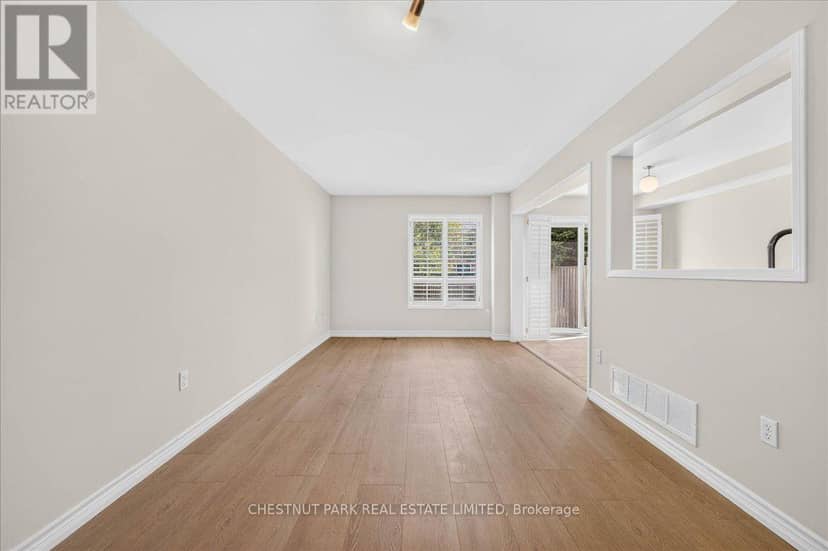 241 Banbrooke Crescent, Newmarket, photo 8