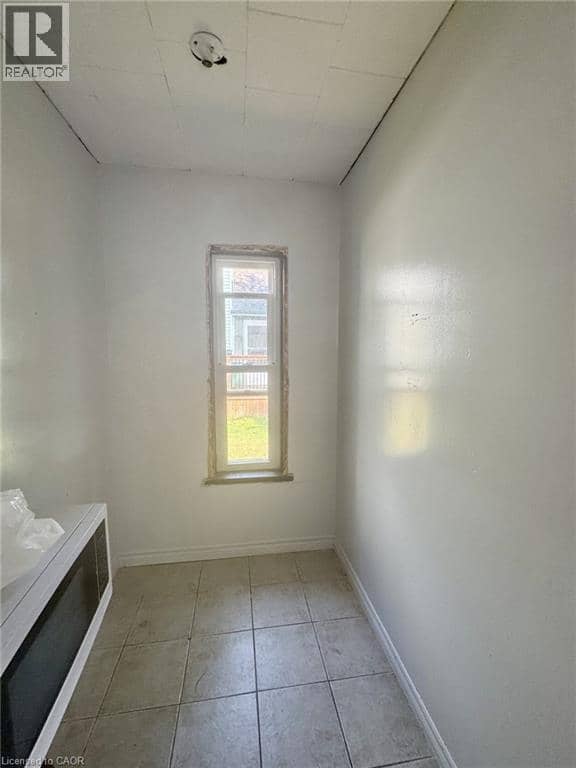 54 ELLIS Street — photo 12 of 32