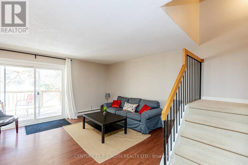 90 - 127 Alfred Street W — photo 20 of 40
