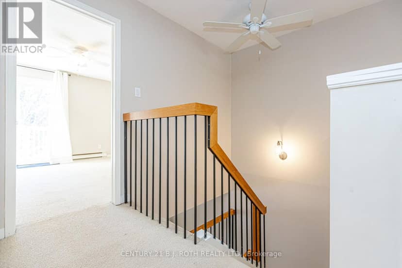 90 - 127 Alfred Street W — photo 37 of 40