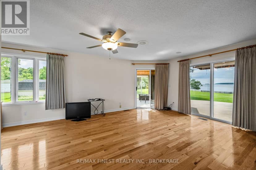 32 Howe Island Drive — photo 23 of 40
