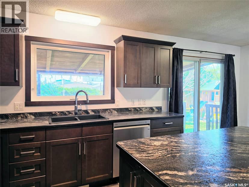 508 Mayer STREET — photo 12 of 40