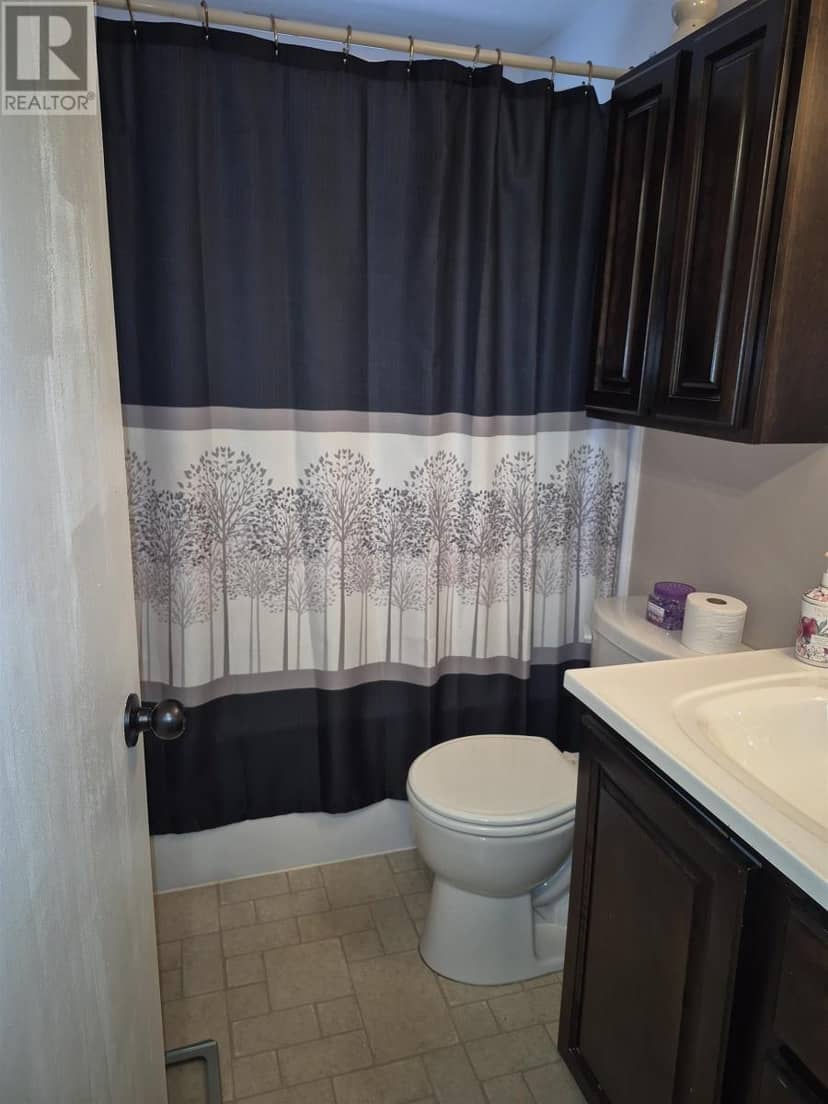 1815 Northwest Road — photo 17 of 39