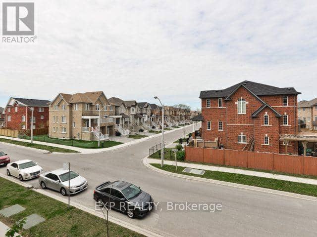 7 - 129 Isaac Devins Boulevard — photo 21 of 25