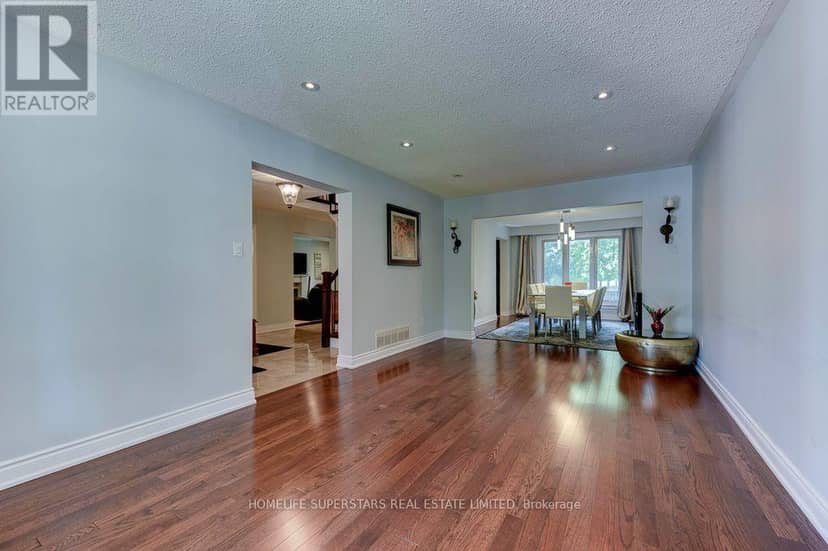868 Kowal Drive — photo 3 of 40