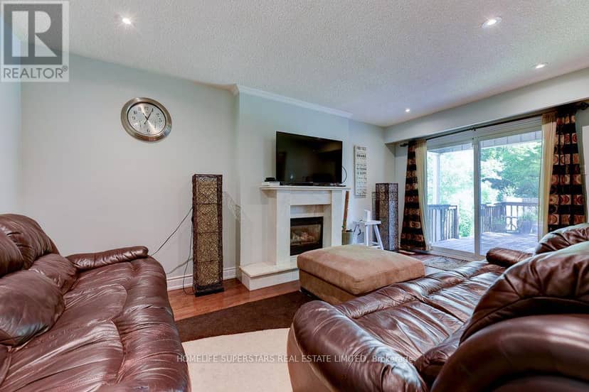 868 Kowal Drive — photo 12 of 40