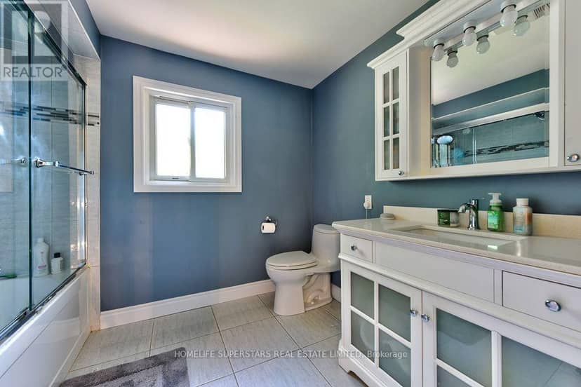 868 Kowal Drive — photo 17 of 40