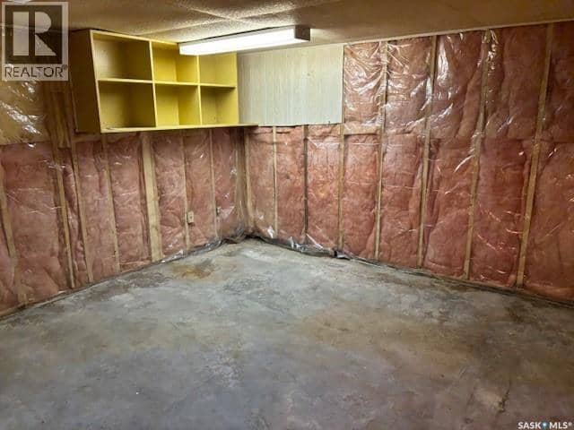 722 1st STREET — photo 13 of 34