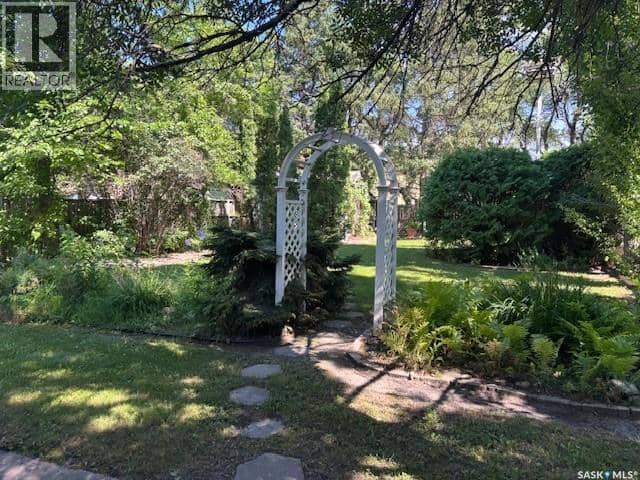 722 1st STREET — photo 20 of 34
