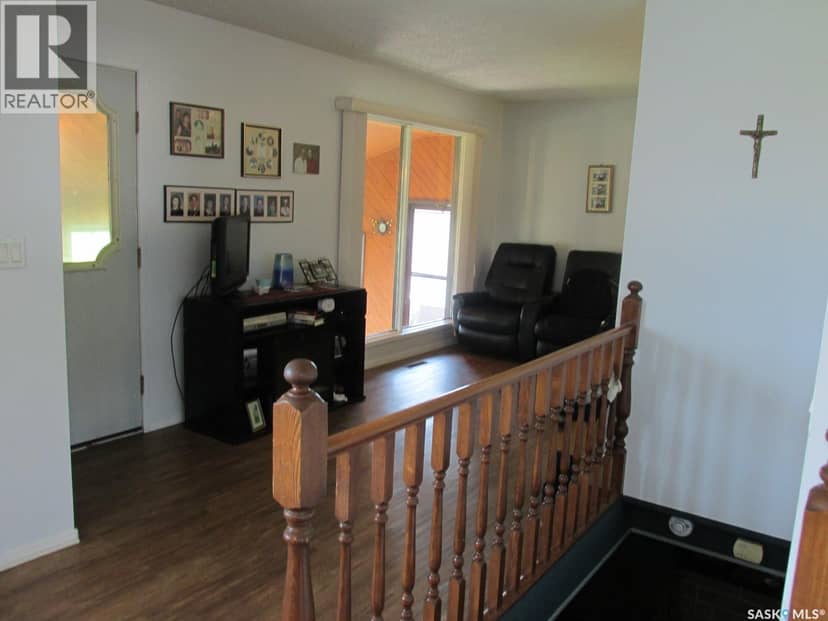 Koehnlein Acreage — photo 14 of 40