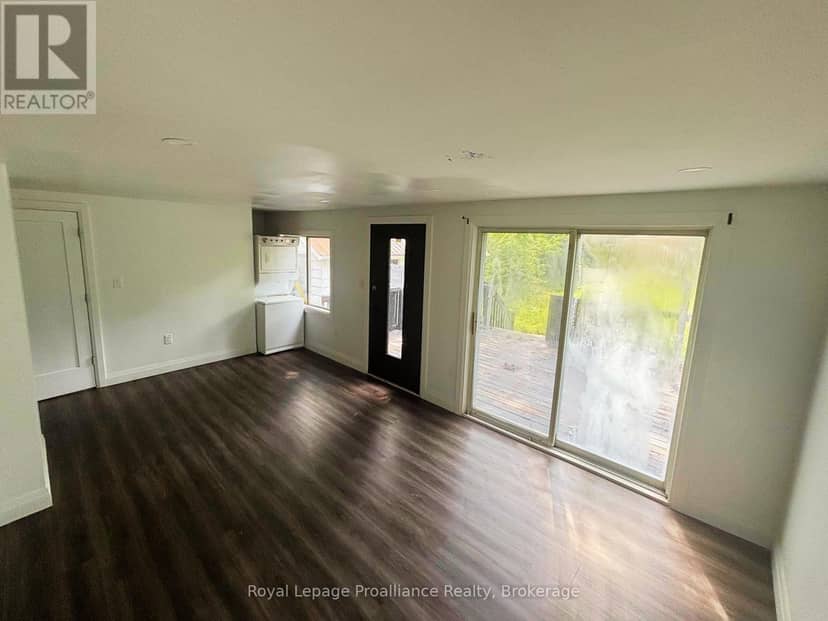 18 Ritchie Avenue — photo 5 of 19