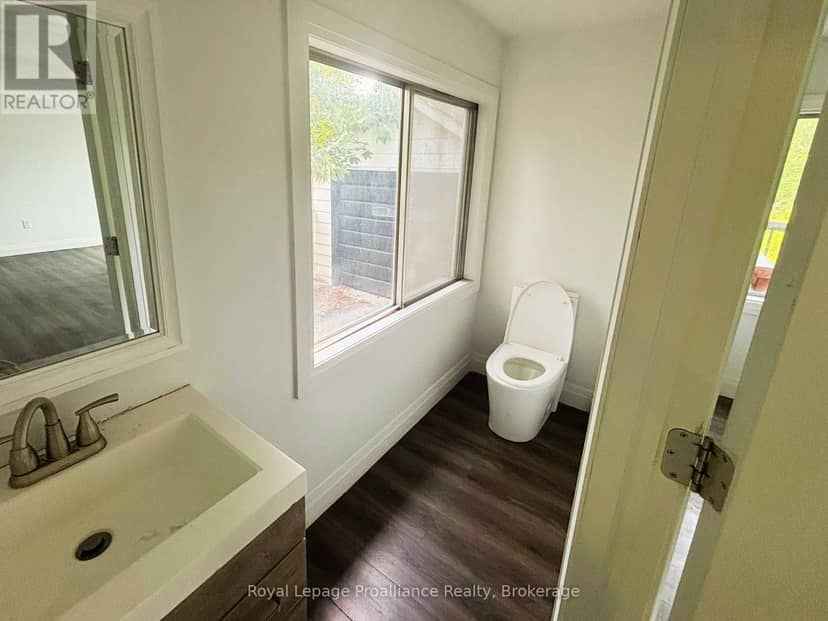 18 Ritchie Avenue — photo 8 of 19