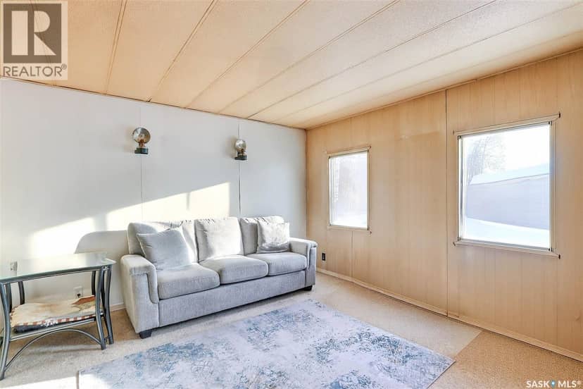 207 Brown STREET — photo 9 of 26