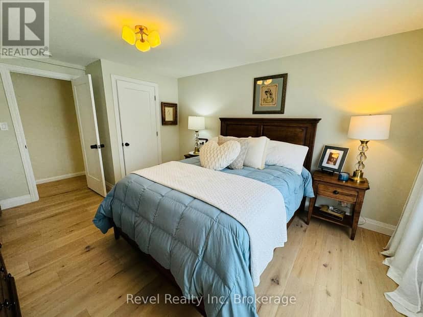 541 Donald Street — photo 12 of 40