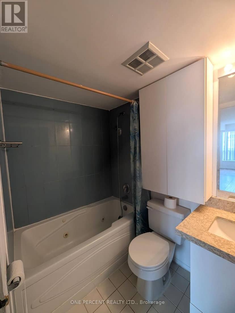 402 - 2550 Lawrence Avenue E — photo 19 of 19