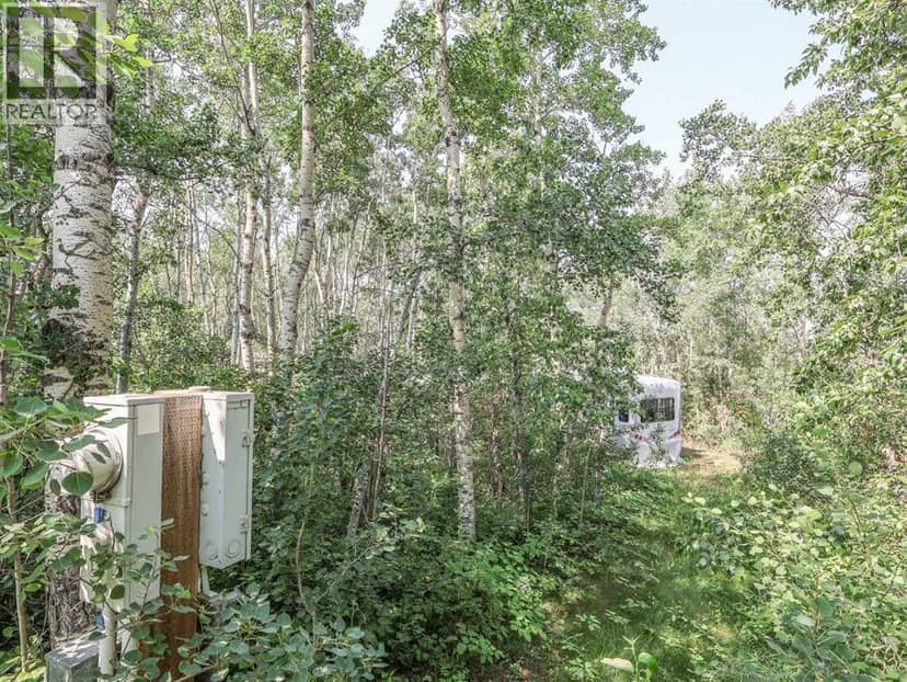4 Aspen Crescent — photo 12 of 18
