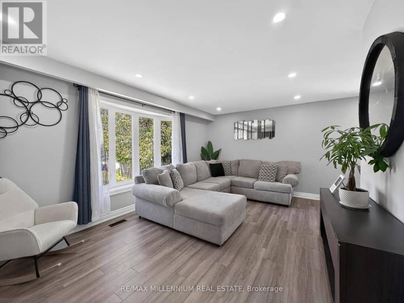 19 Cardwell Street — photo 4 of 30