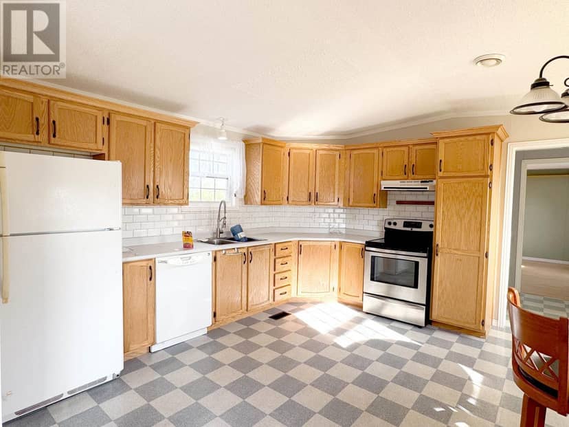 2308 MAPLPEWOOD Road — photo 6 of 17
