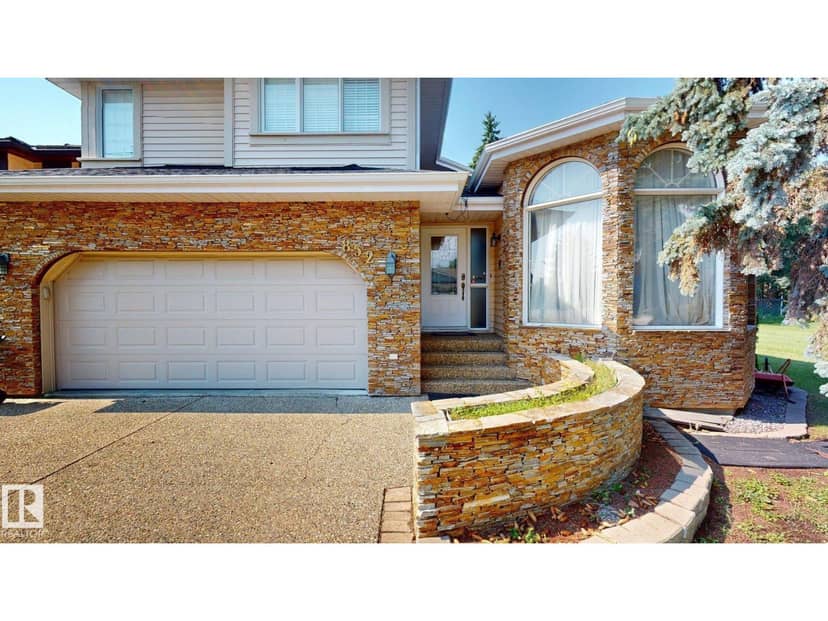 852 Wheeler Rd W NW, Edmonton, photo 2