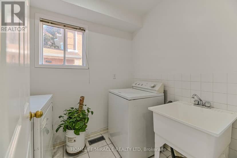 36 Letty Avenue — photo 10 of 29