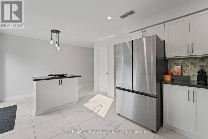 4778 Crystal Rose Drive — photo 10 of 40