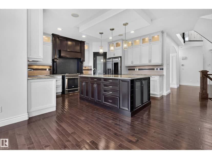 3308 Somerset Dr — photo 17 of 40