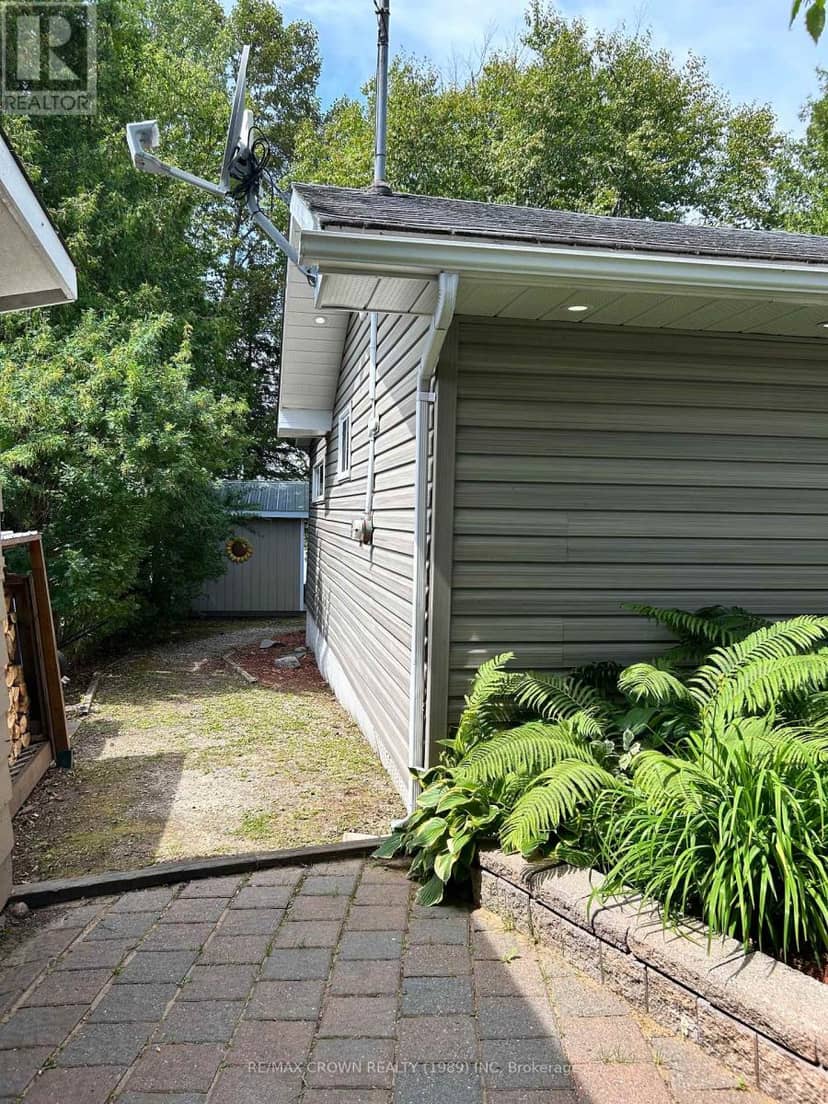 45 Lefebvre Peninsula, Moonbeam Road — photo 21 of 40