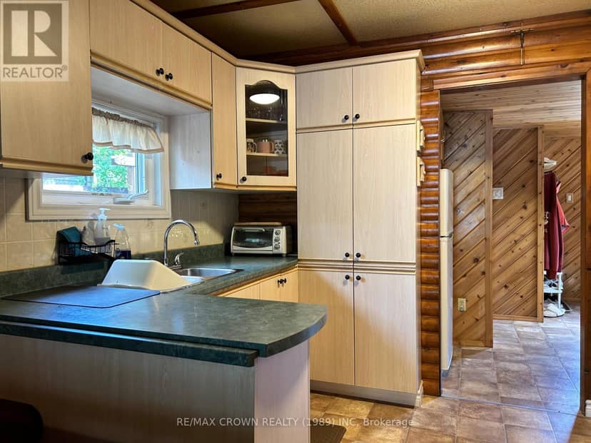 45 Lefebvre Peninsula, Moonbeam Road — photo 31 of 40