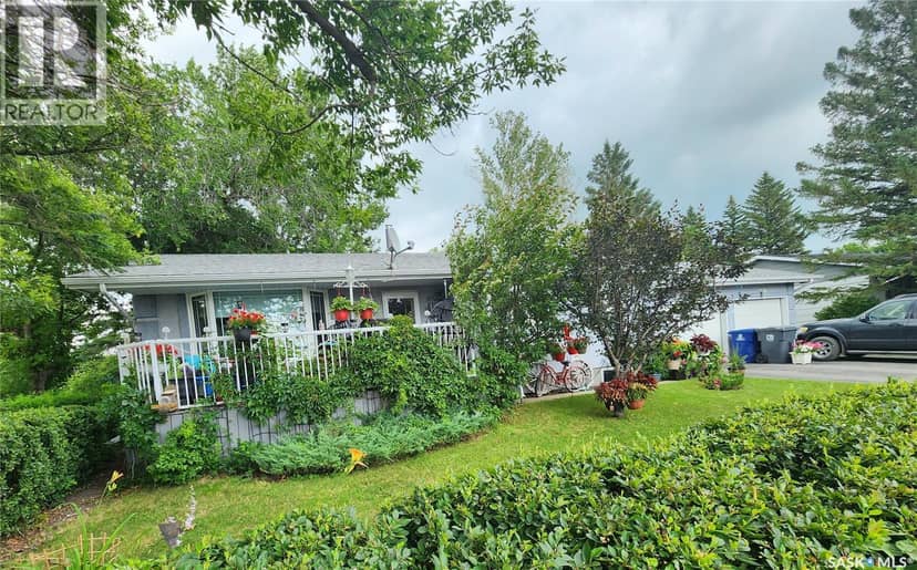 808 Assiniboia AVENUE, Stoughton, photo 2