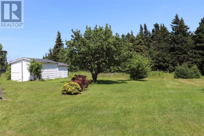 204 Main Road — photo 4 of 13