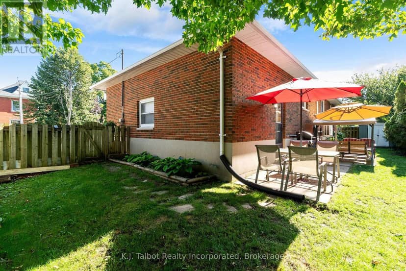 85 Picton Street W — photo 28 of 34