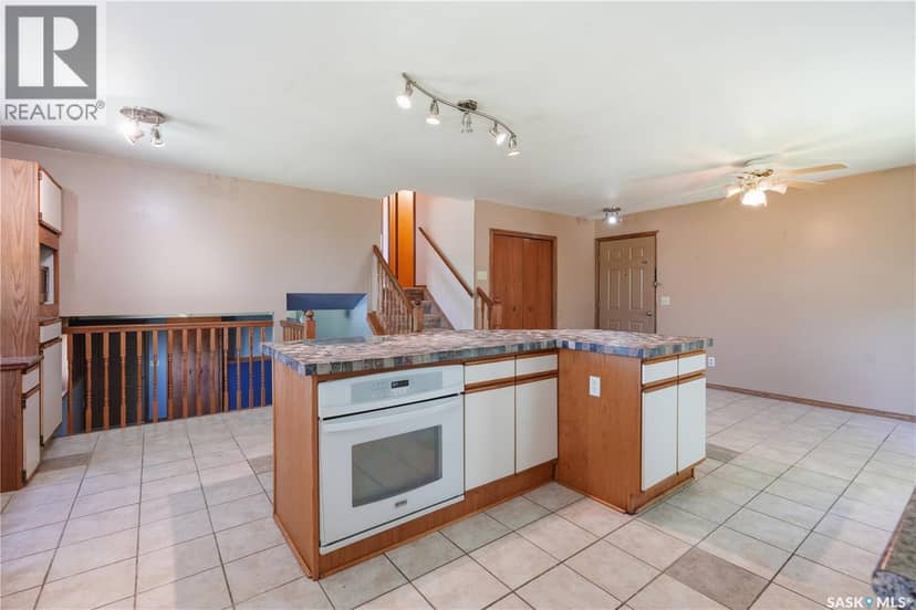 218 Main STREET — photo 9 of 40