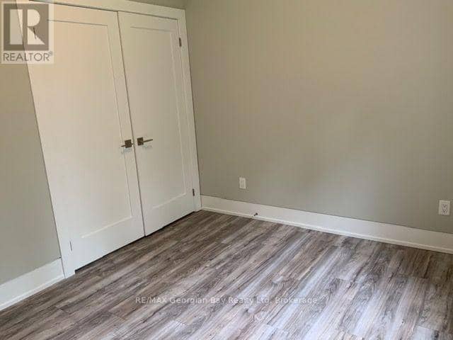 5 Oakwood Avenue N — photo 26 of 37