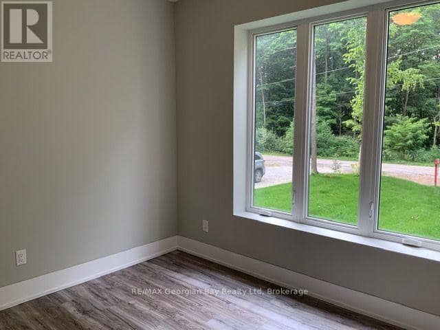 5 Oakwood Avenue N — photo 3 of 37