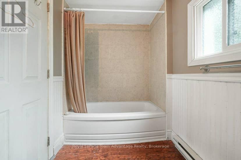 41 Emily Street — photo 17 of 31