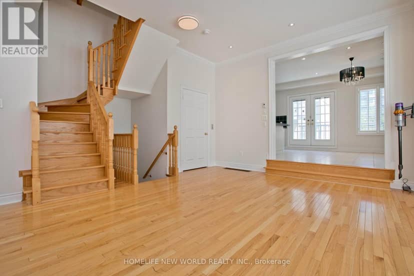 1 Mackenzie's Stand Avenue — photo 11 of 40