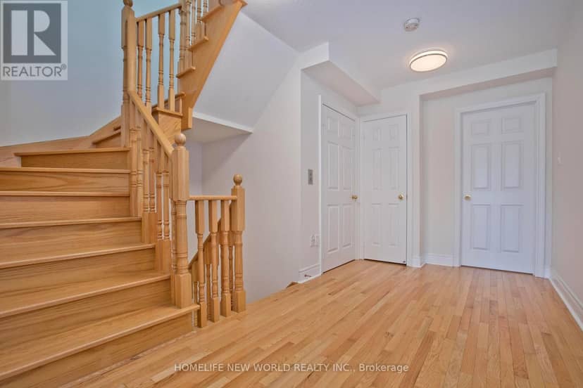 1 Mackenzie's Stand Avenue — photo 33 of 40