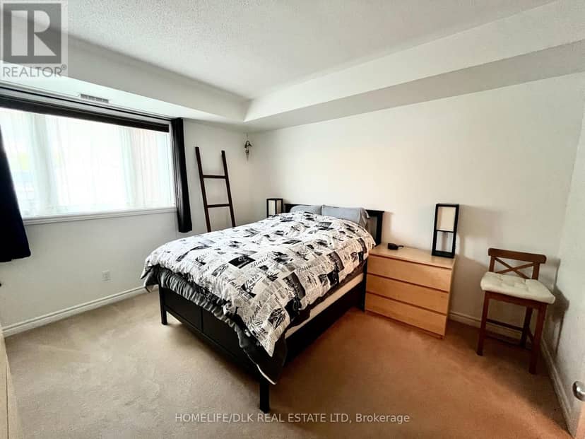 137 D Oldfield Street — photo 18 of 26