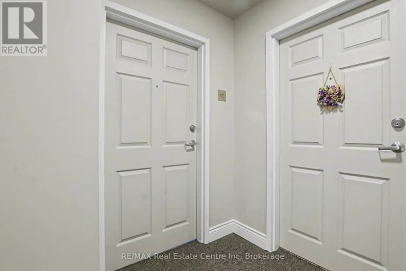 410 - 2 Colonial Drive — photo 6 of 27